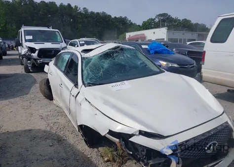2015 Infiniti Q50 из США, поврежденный, VIN JN1BV7AP1FM355889